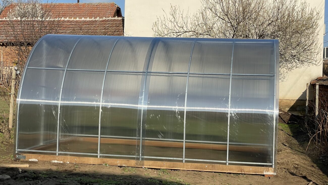 Seră din policarbonat Agromir Eco 3.0 m.