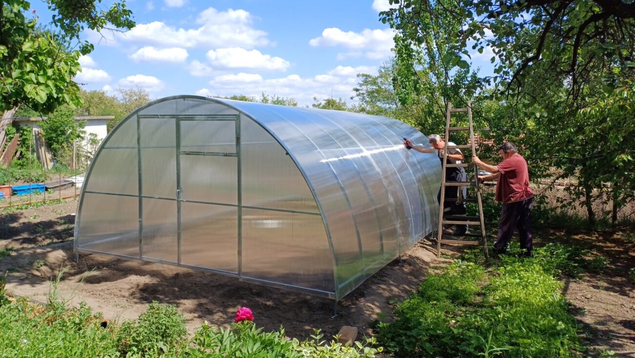 Seră din policarbonat Agromir Prestige 4.0 m.